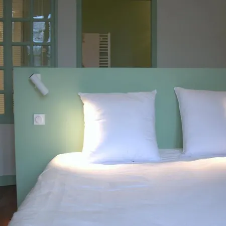 Les Demeures De Valette Hotel