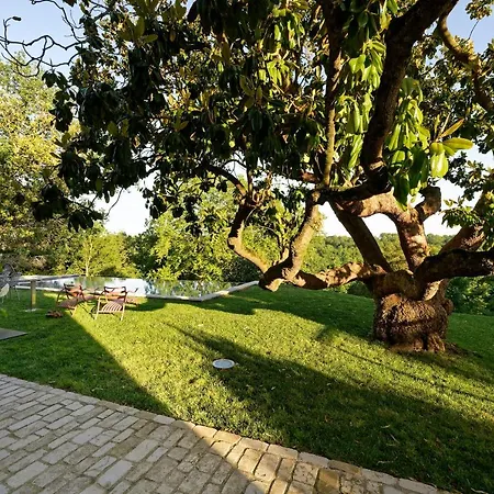 Les Demeures De Valette Hotel