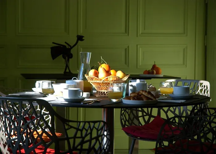 Les Demeures De Valette Hotel 3*