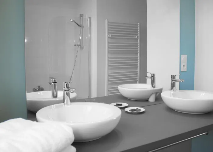 Les Demeures De Valette Hotel