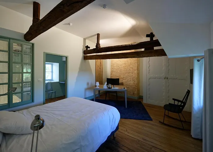 Les Demeures De Valette Hotel