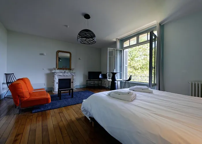 Les Demeures De Valette Hotel 3*