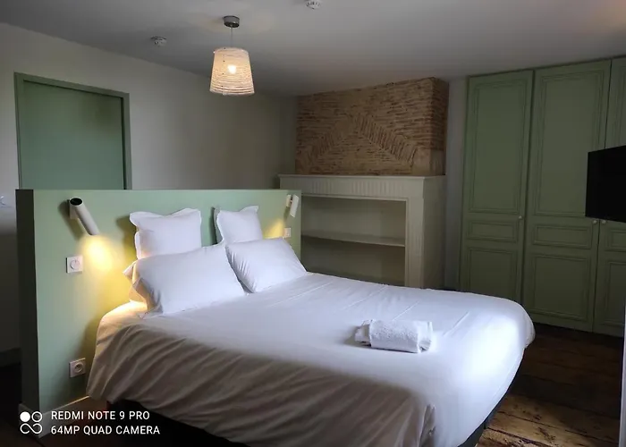 Les Demeures De Valette Hotel 3*