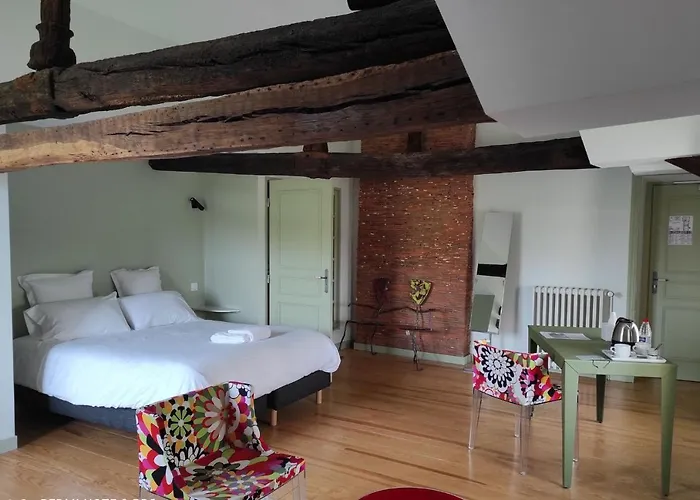 Les Demeures De Valette Hotel